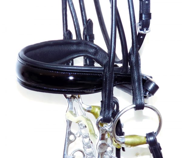 FSS Patent White Padded Cut-Away Noseband - Comfort Crank Flash Twin Buckle, Large Horse Size